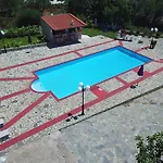 Jovanna In The Nature With Pool! Mousata