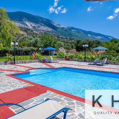 Jovanna In The Nature With Pool! Apart-hotel