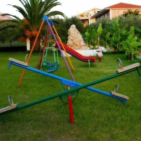 Jovanna In The Nature With Pool! Aparthotel Mousata