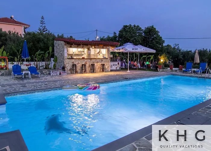 Jovanna In The Nature With Pool! Apartahotel Mousata