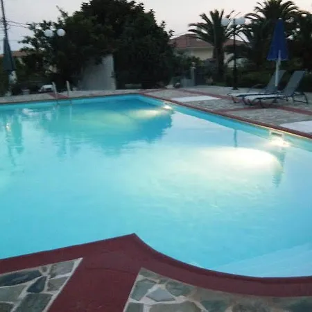 Jovanna In The Nature With Pool! 3*