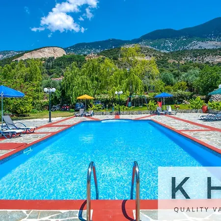 Jovanna In The Nature With Pool!