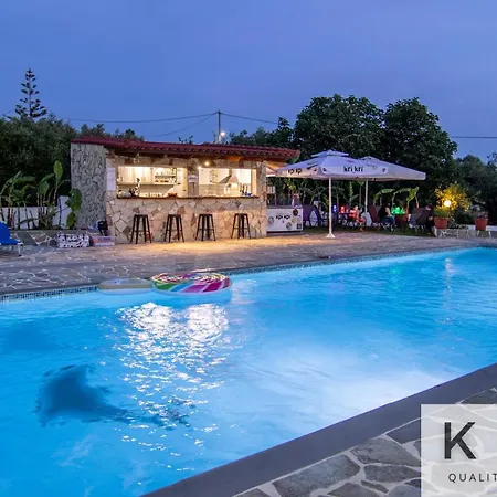 Jovanna In The Nature With Pool! Mousata