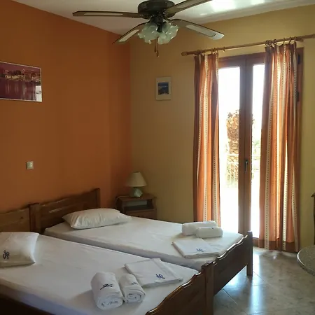 Jovanna In The Nature With Pool! 3*